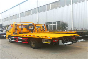 迎泽区附近拖车救援搭电